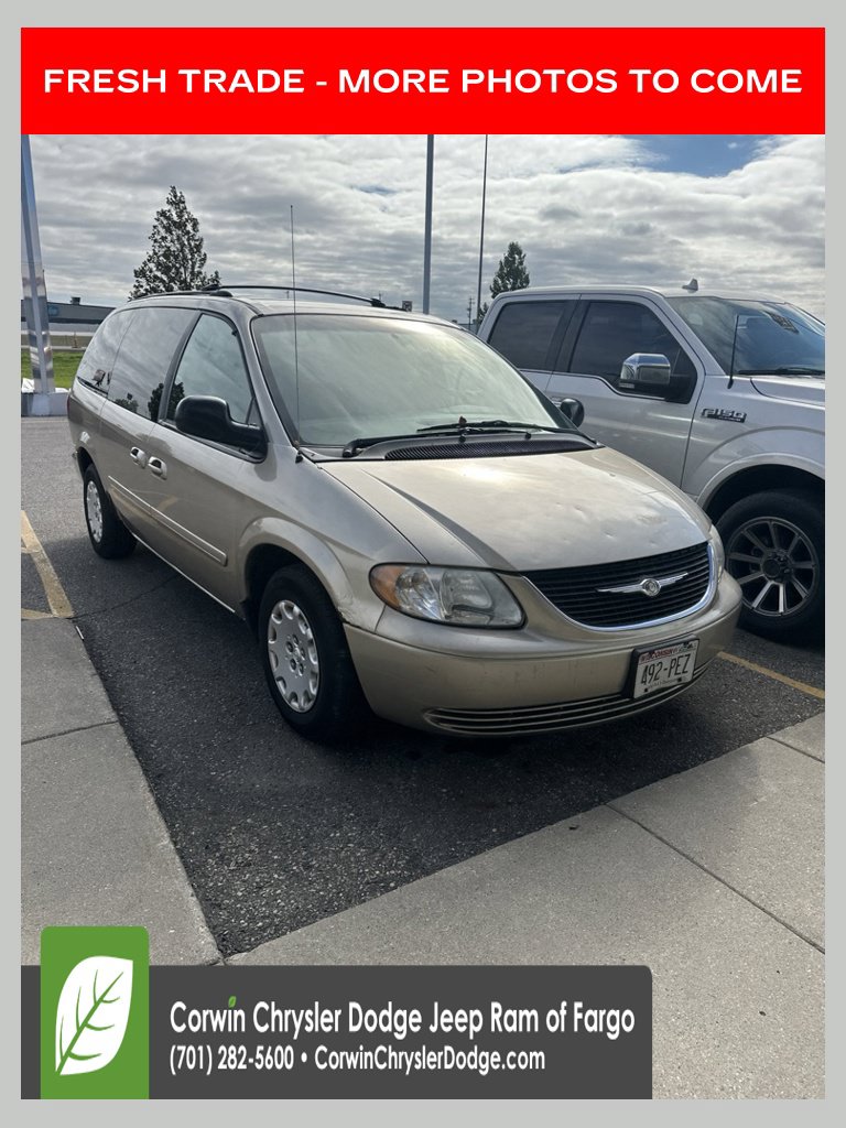 2004 Chrysler Town & Country LX