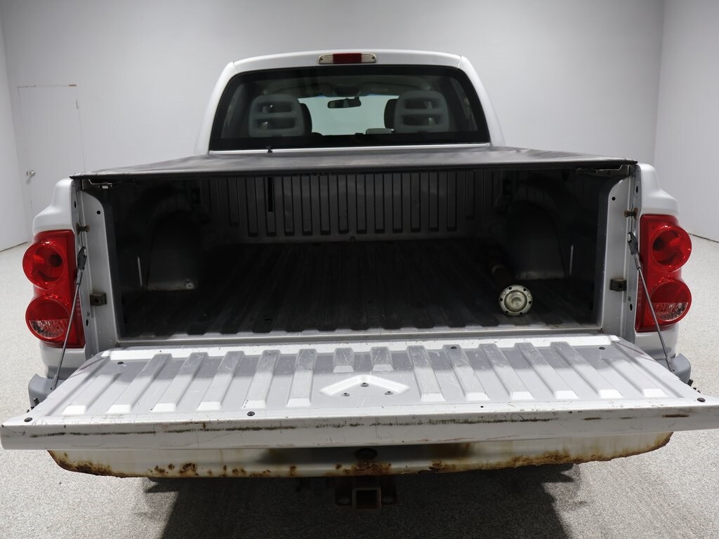 2005 Dodge Dakota SLT photo 4