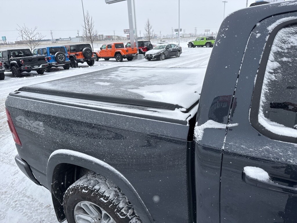 2021 Ram 1500 Laramie photo 3