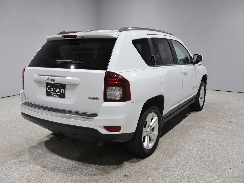 Used 2015 Jeep Compass Latitude with VIN 1C4NJCEA6FD209783 for sale in Fargo, ND