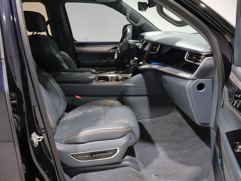 2022 Jeep Grand Wagoneer Series III - Photo 22