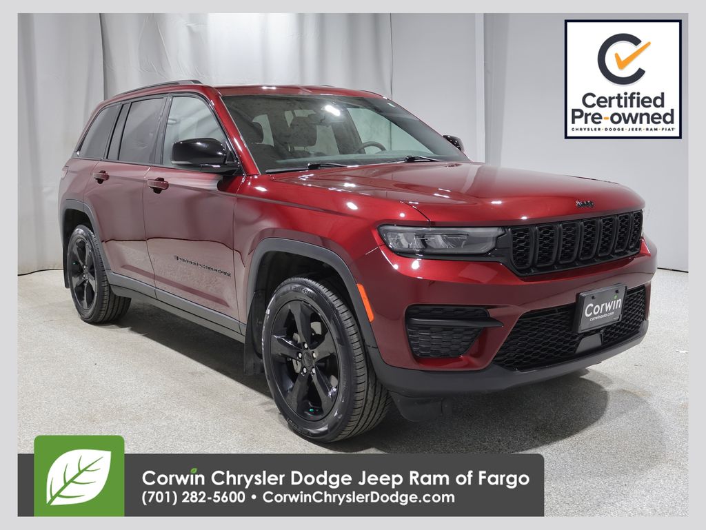 2024 Jeep Grand Cherokee Altitude X 4x4's photo