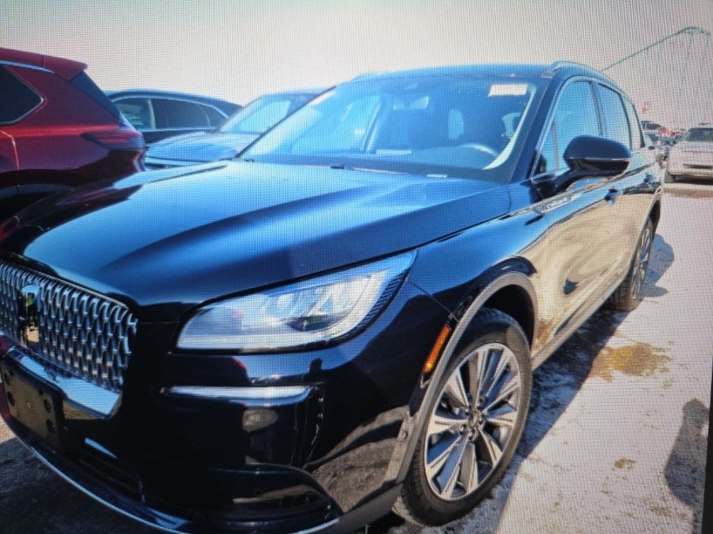 2022 Lincoln Corsair Reserve photo 3