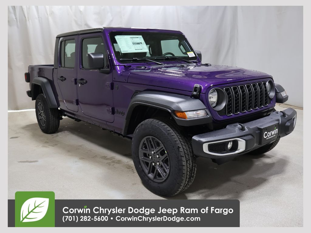 2026 Jeep Gladiator Sport Auto's photo