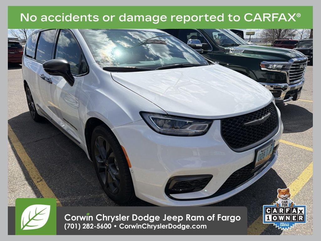 2024 Chrysler Pacifica