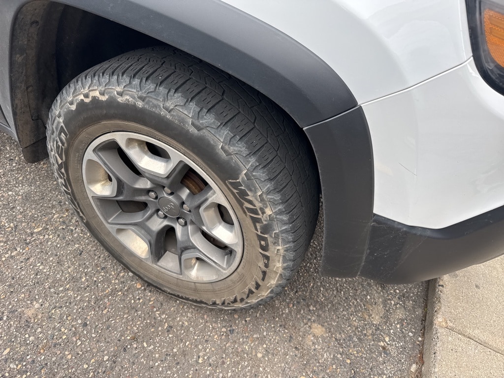 Used 2019 Jeep Cherokee Trailhawk 4x4 SUV