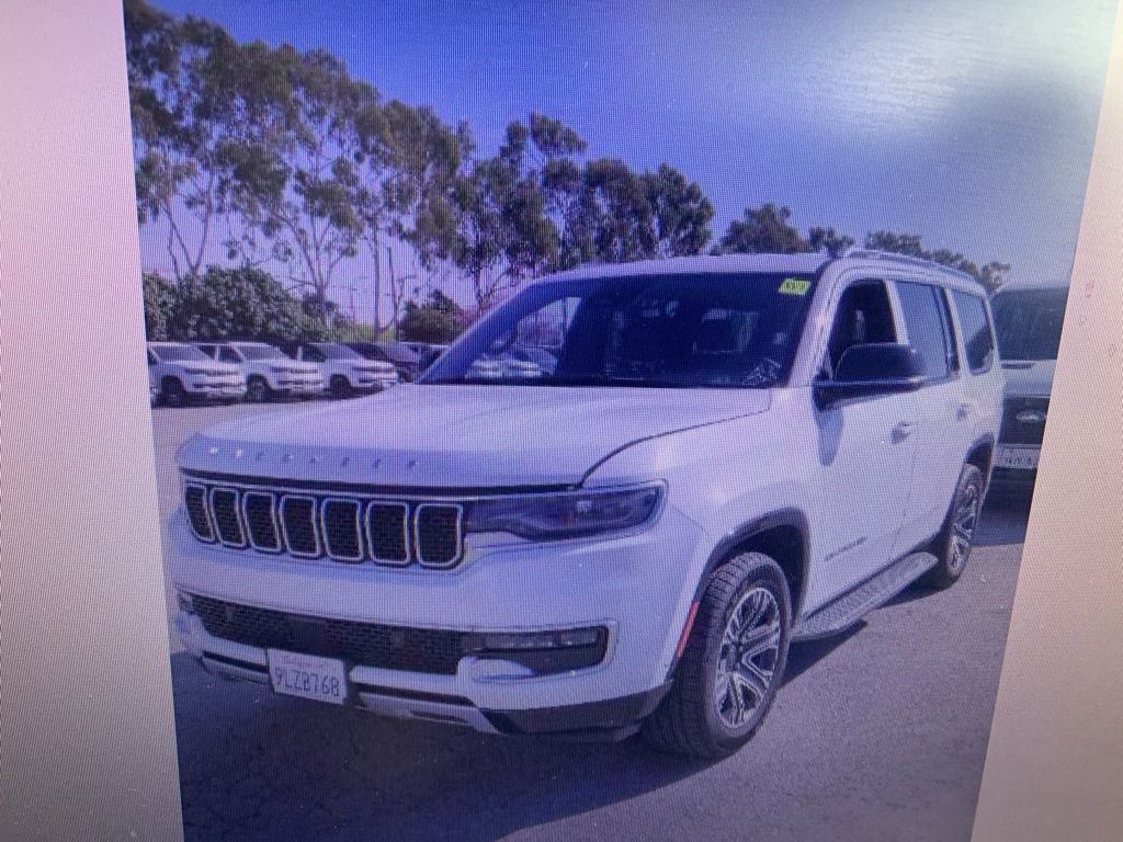 2024 Jeep Wagoneer Series II photo 2