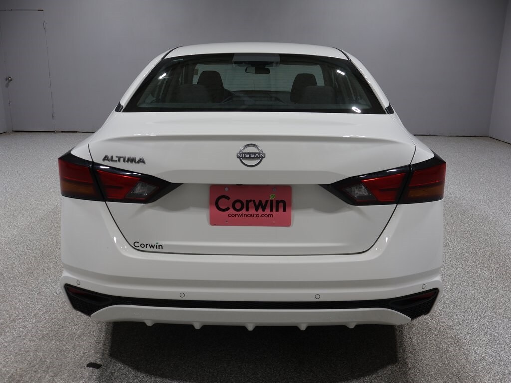 2024 Nissan Altima S photo 3