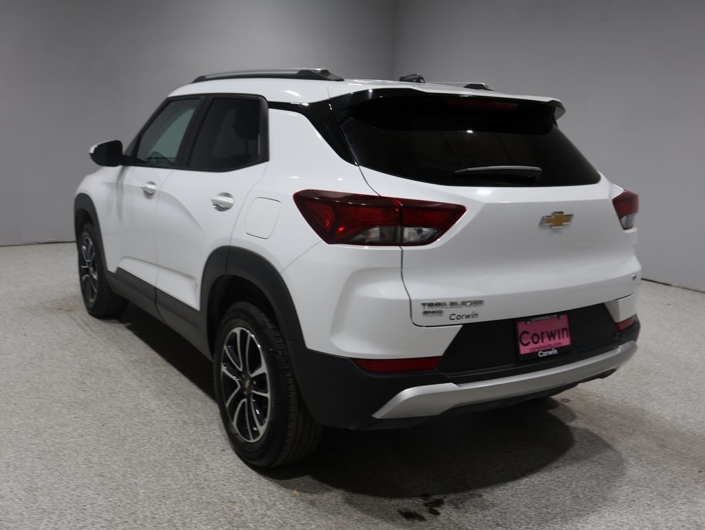 Used 2025 Chevrolet Trailblazer LT SUV