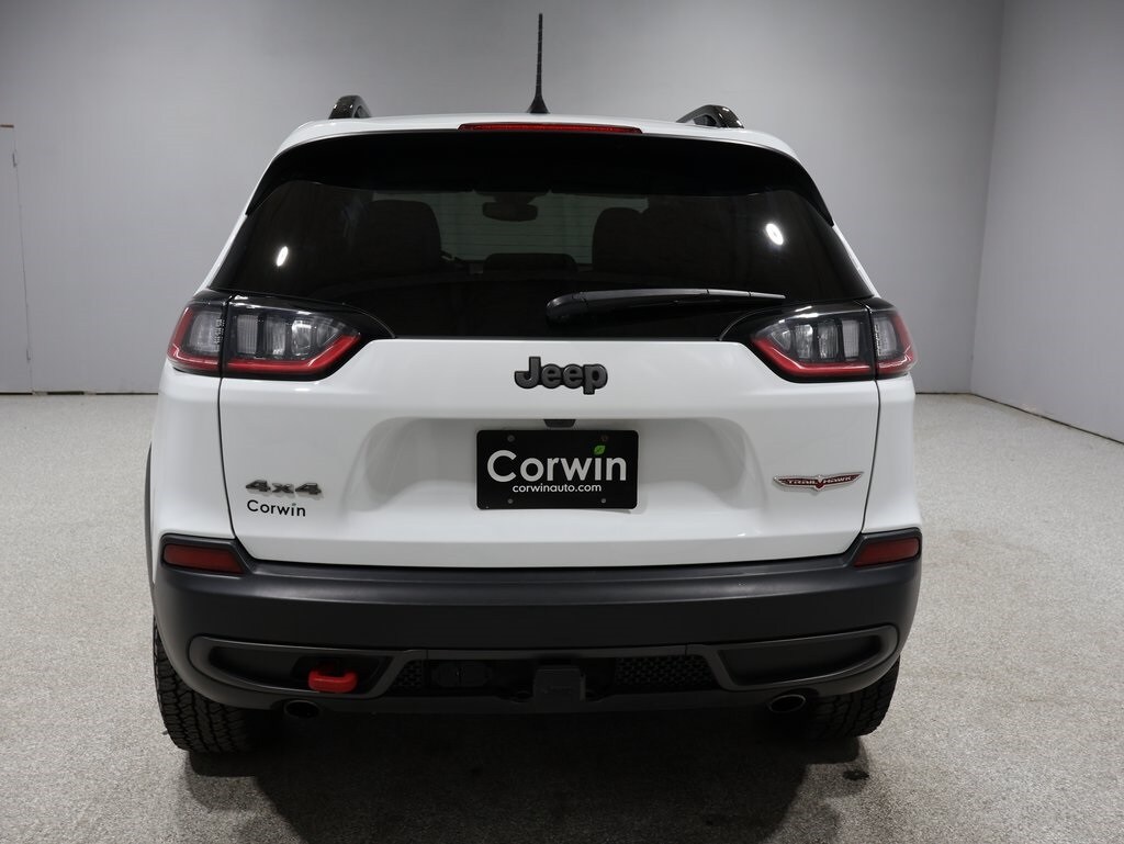 2022 Jeep Cherokee Trailhawk photo 3