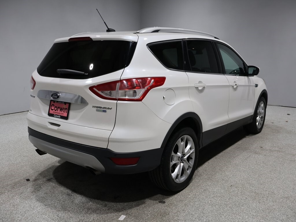 2016 Ford Escape Titanium photo 2