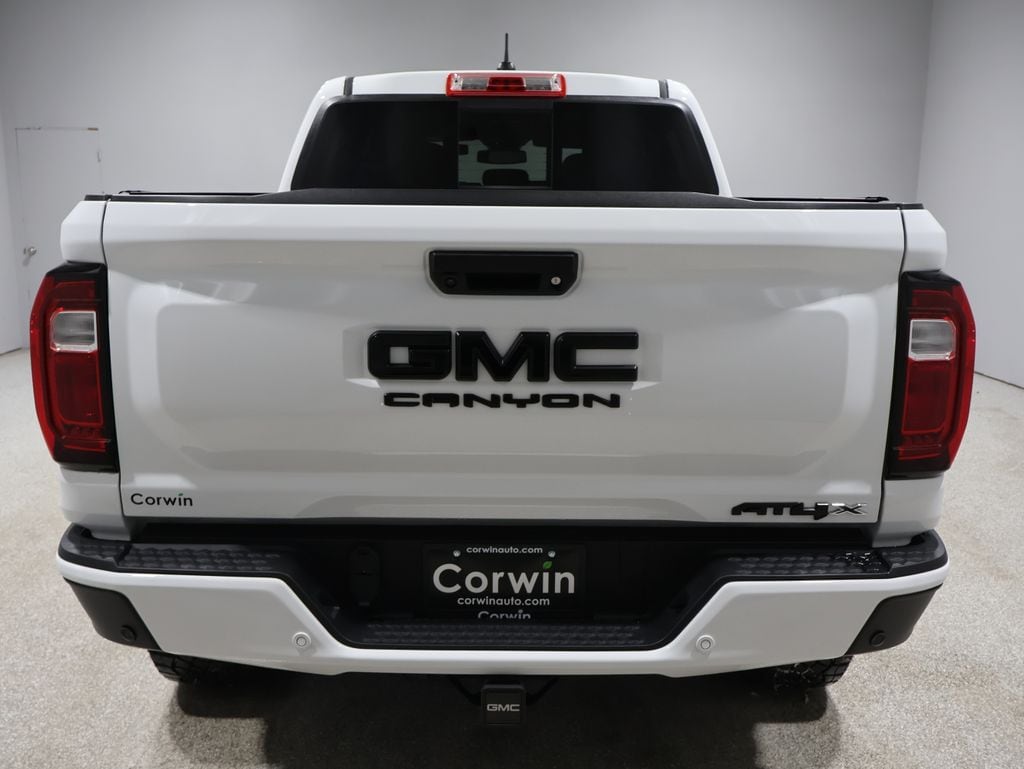 2025 Gmc Canyon AT4 photo 2