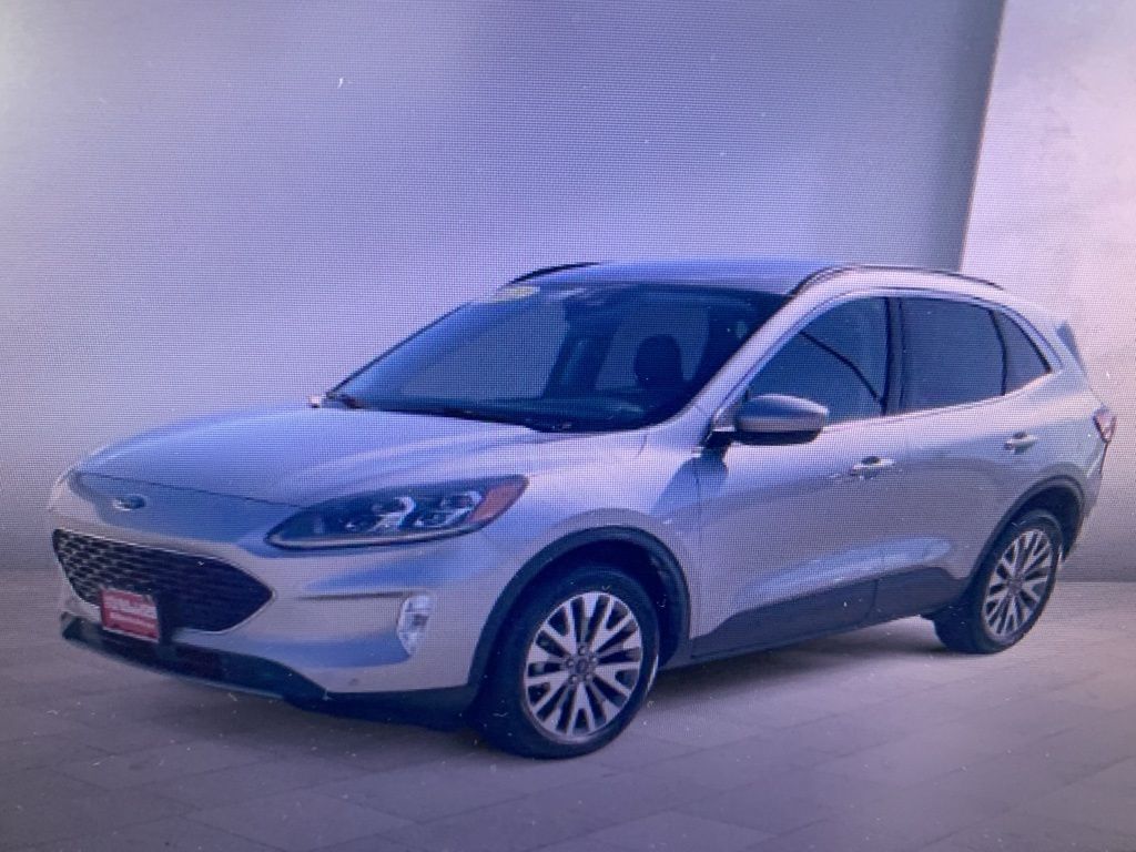 2022 Ford Escape Titanium photo 2