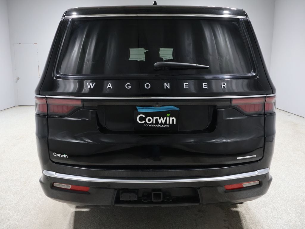 2024 Jeep Wagoneer L photo 2