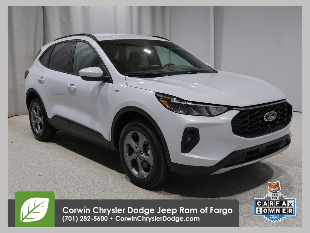 2025 Ford Escape ST-Line Select AWD 2.0L's photo