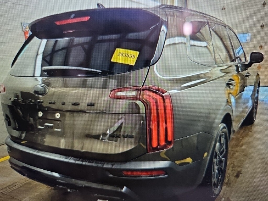 2021 Kia Telluride SX photo 3