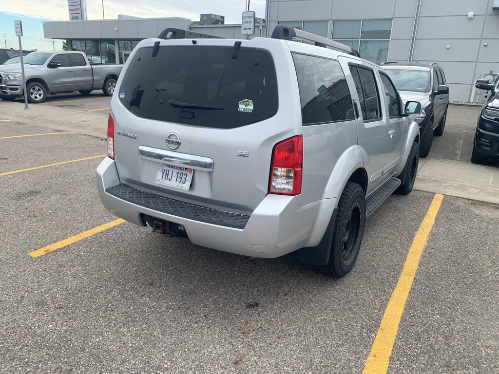 Used 2009 Nissan Pathfinder SE SUV