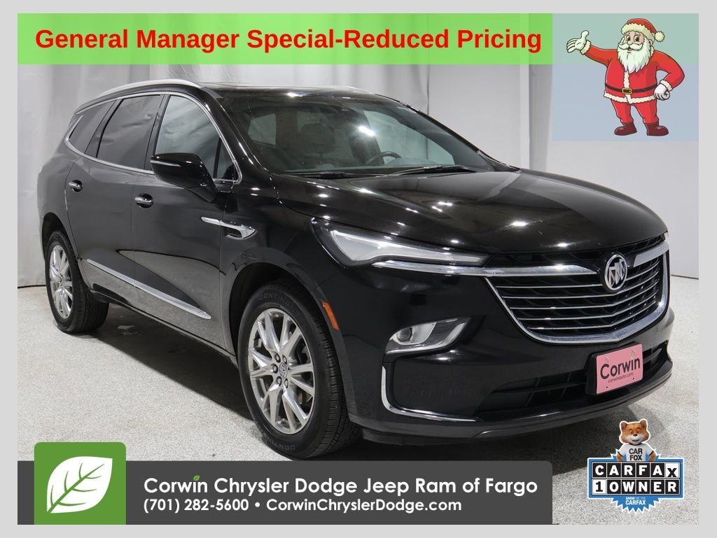 2024 Buick Enclave Essence's photo