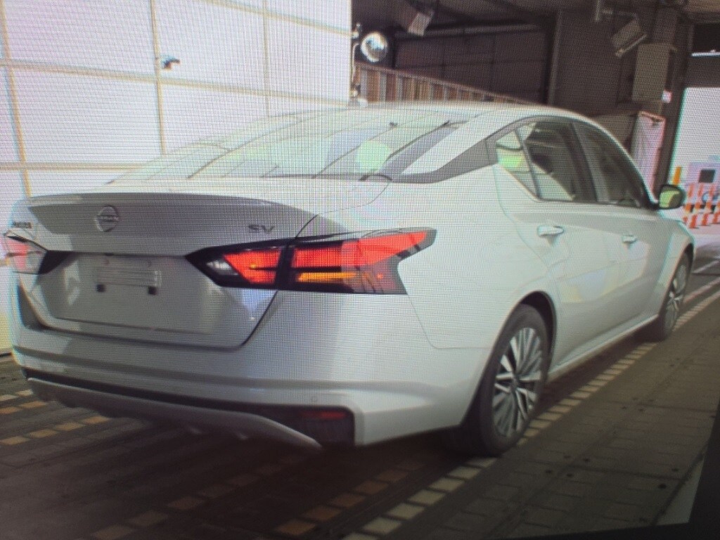 2024 Nissan Altima 2.5 SV photo 3