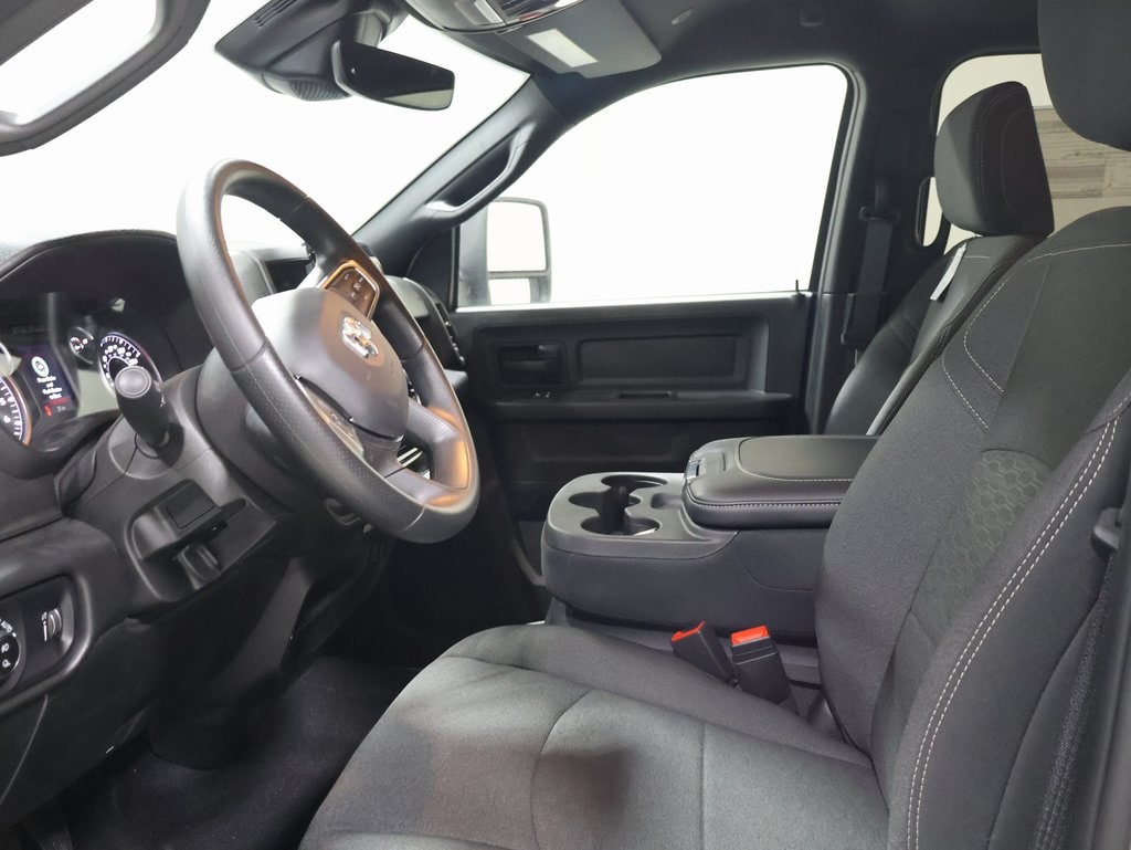 2026 RAM 3500 Tradesman - Photo 8