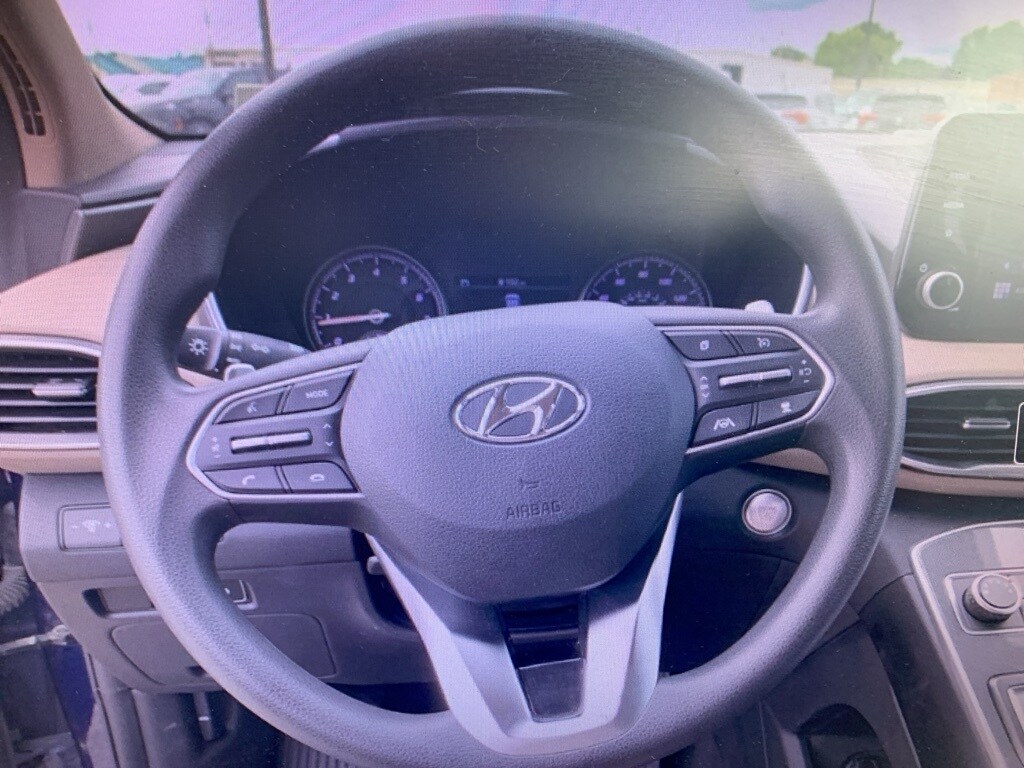 2022 Hyundai Santa Fe SEL photo 2