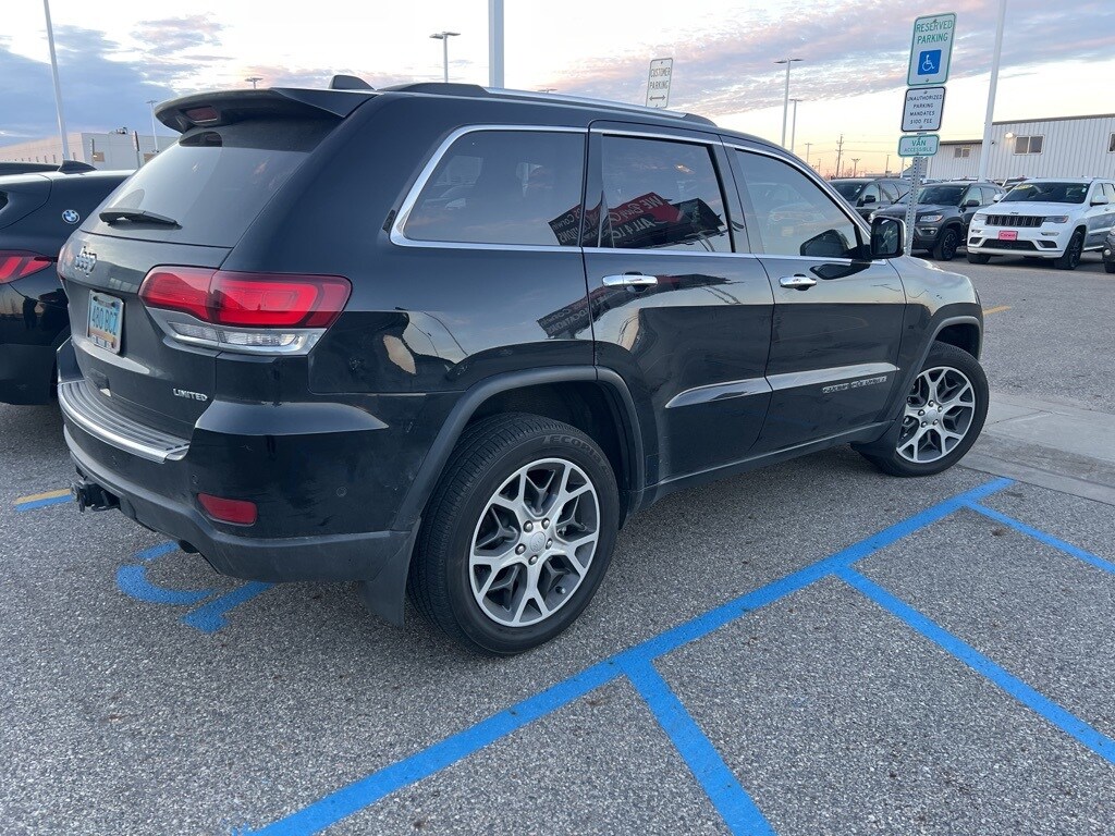 2021 Jeep Grand Cherokee Limited photo 2
