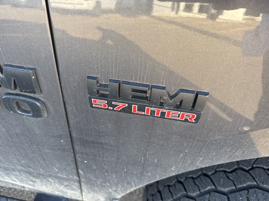 2017 Ram 1500 Sport photo 4