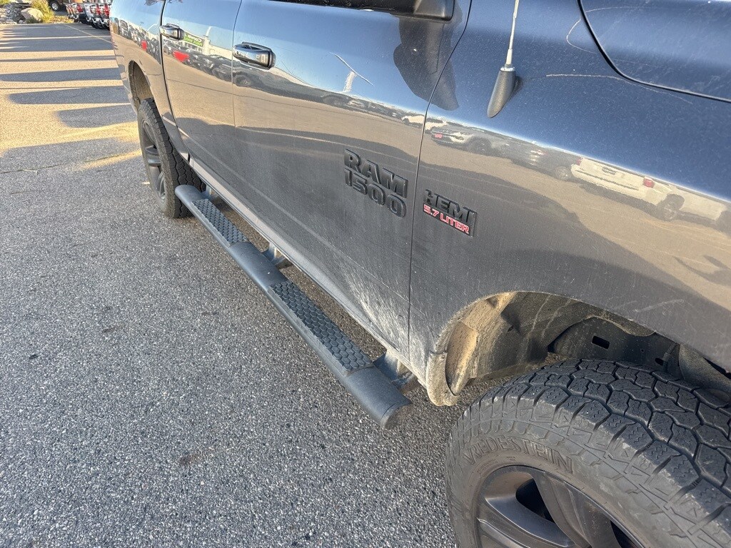 2017 Ram 1500 Sport photo 3
