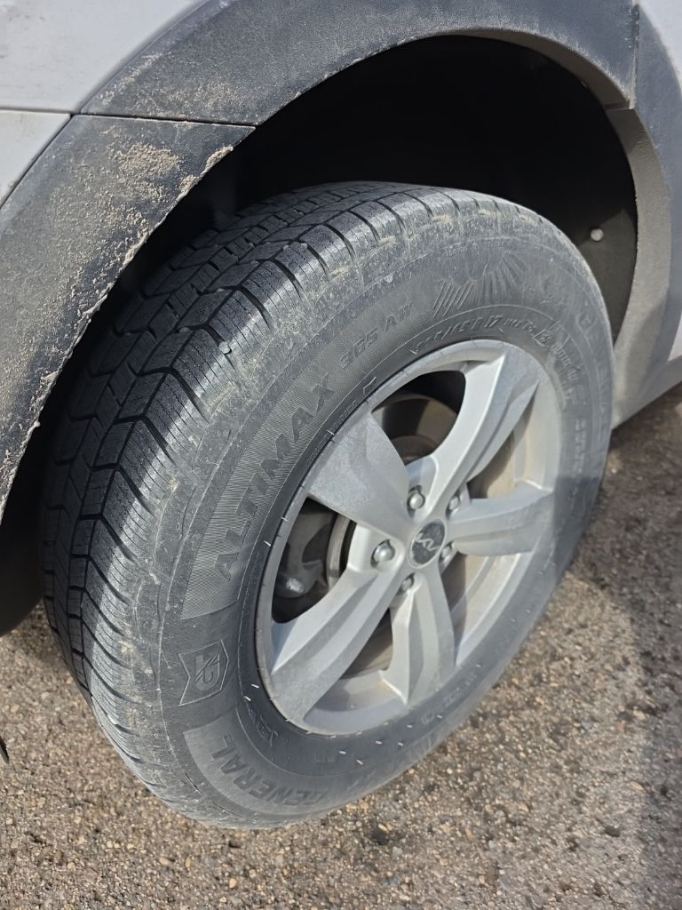 2022 Kia Sorento LX photo 4