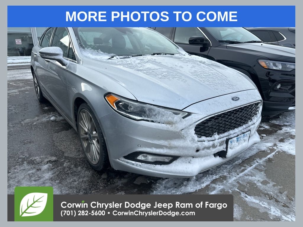 2017 Ford Fusion Platinum's photo