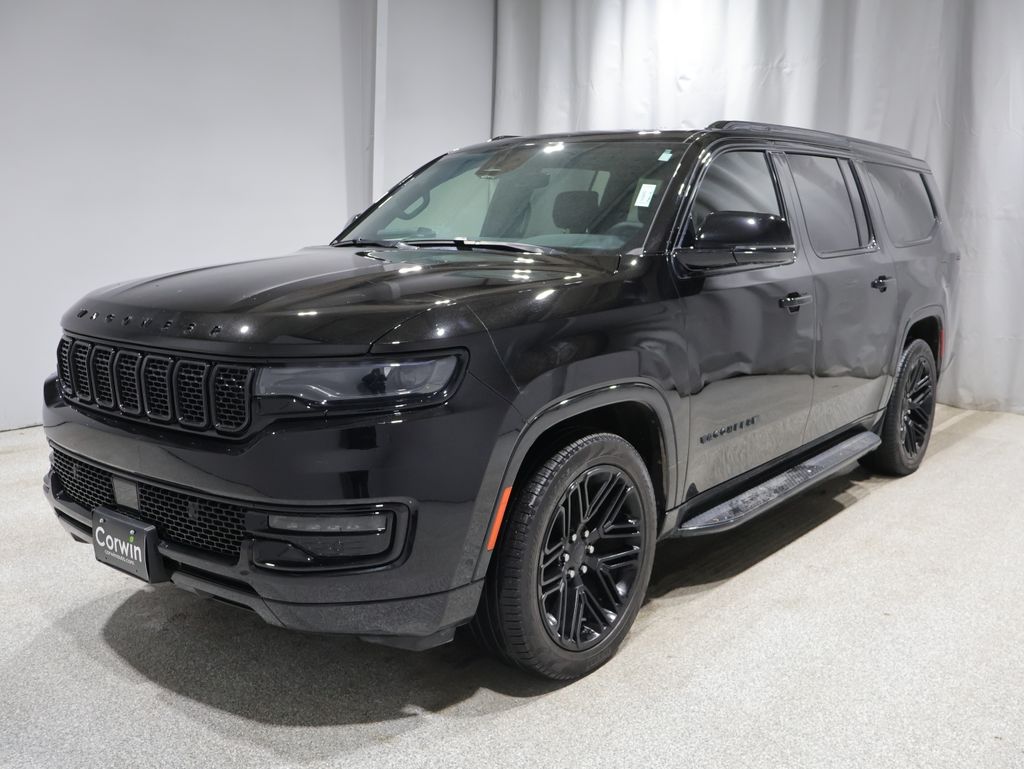 2024 Jeep Wagoneer L photo 4