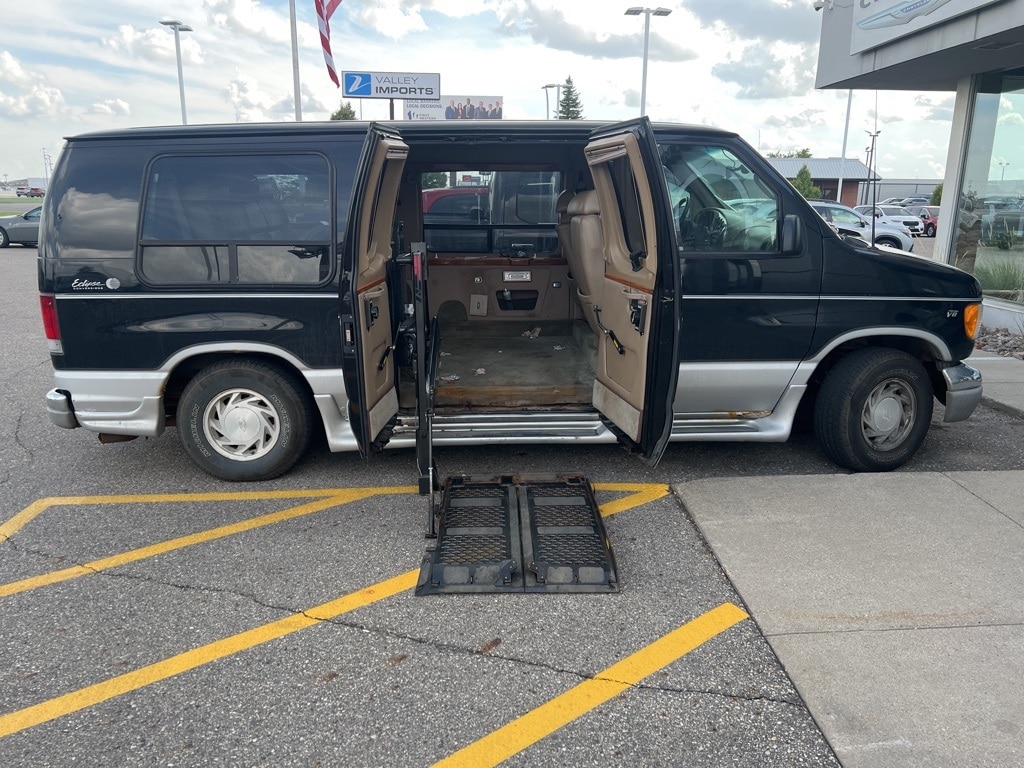 Used 2002 Ford Econoline Van Commercial with VIN 1FDRE14W02HB59033 for sale in Fargo, ND