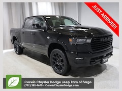 2026 Ram 1500 LARAMIE CREW CAB 4X4 5'7 BOX Pickup