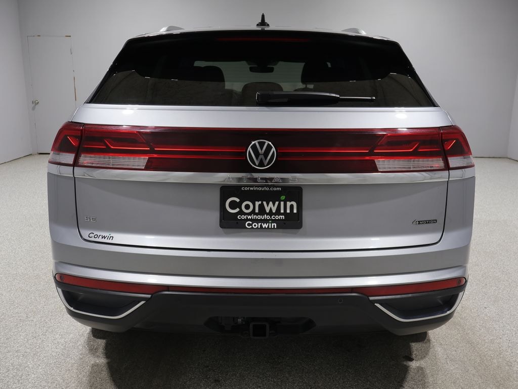 Used 2025 Volkswagen Atlas Cross Sport 2.0T SE w/Technology SUV