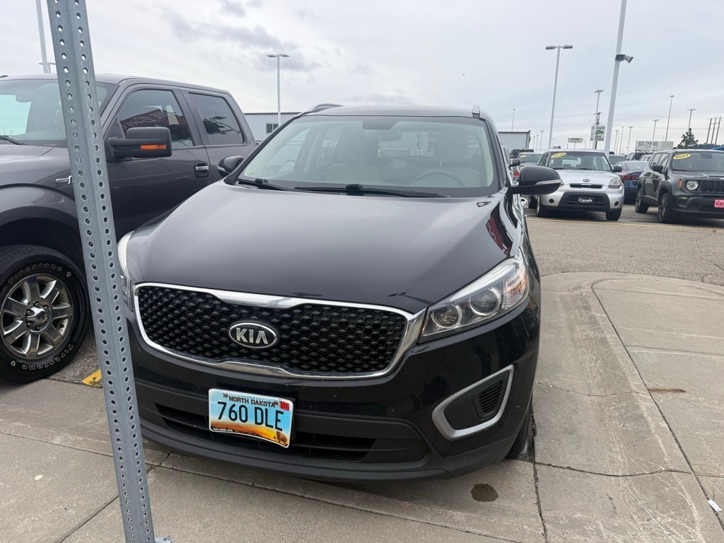 Used 2017 Kia Sorento 3.3L LX SUV