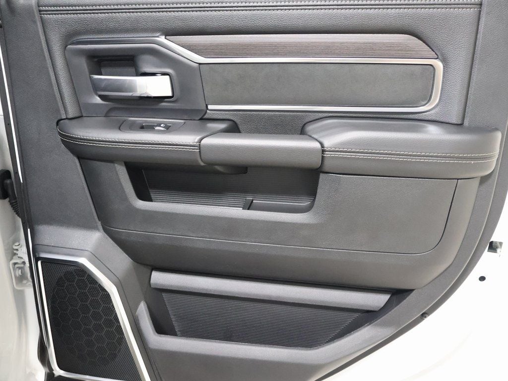 2025 RAM 2500 Laramie - Photo 17