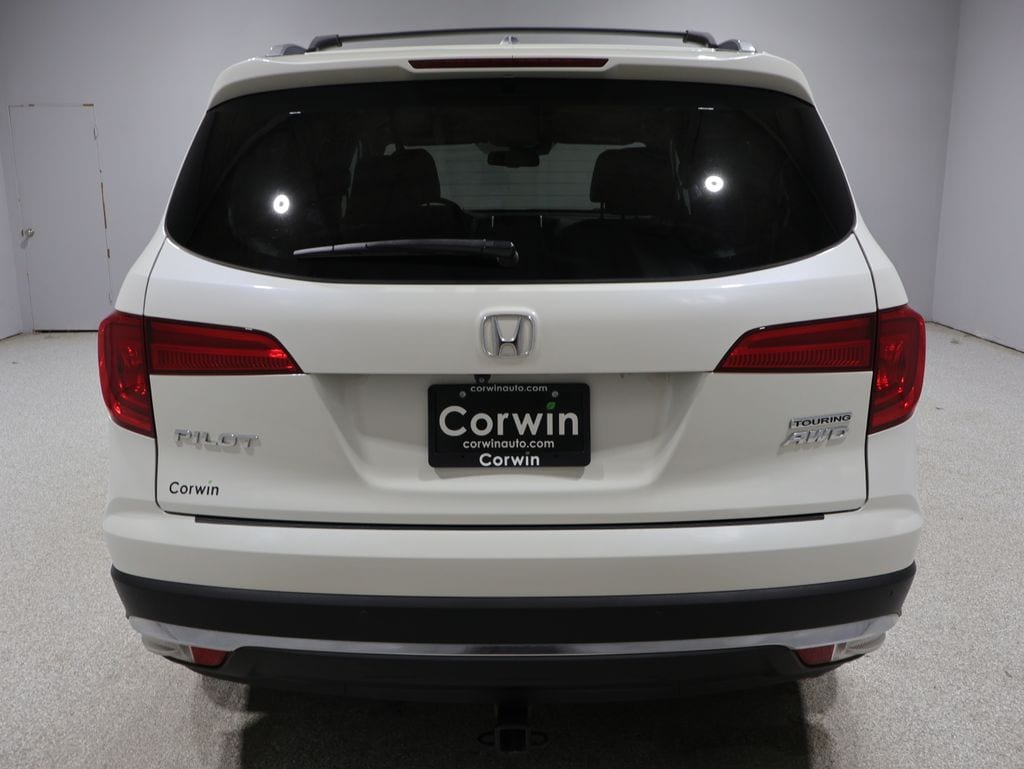 Used 2017 Honda Pilot Touring AWD SUV