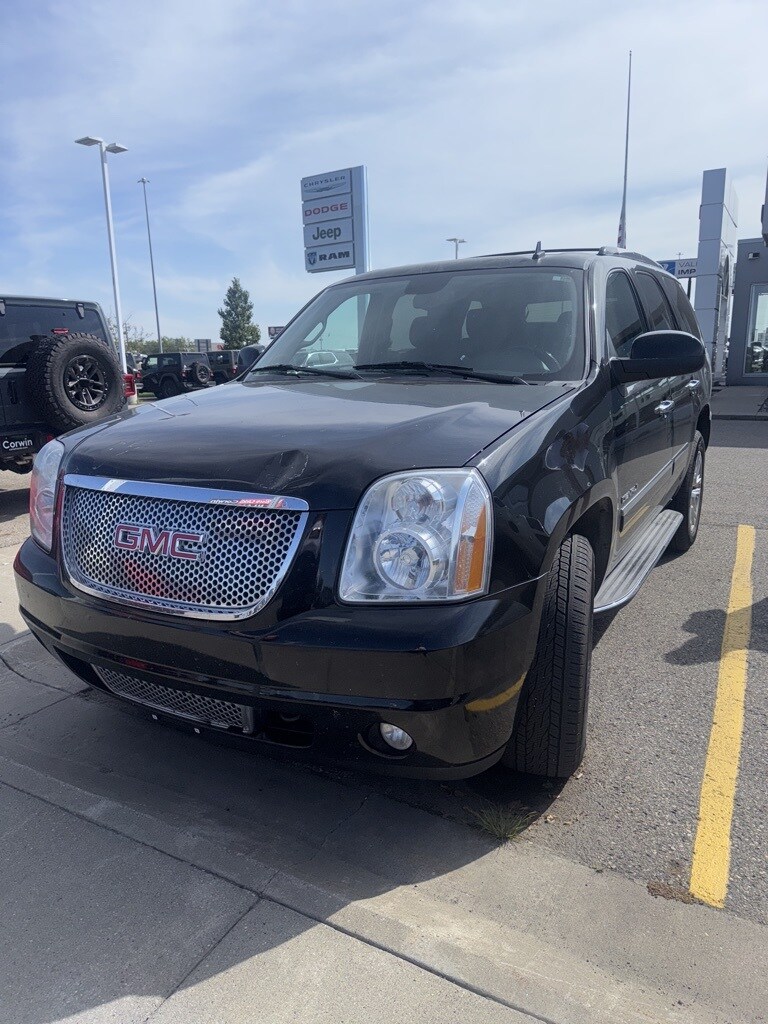 2013 Gmc Yukon Denali photo 3