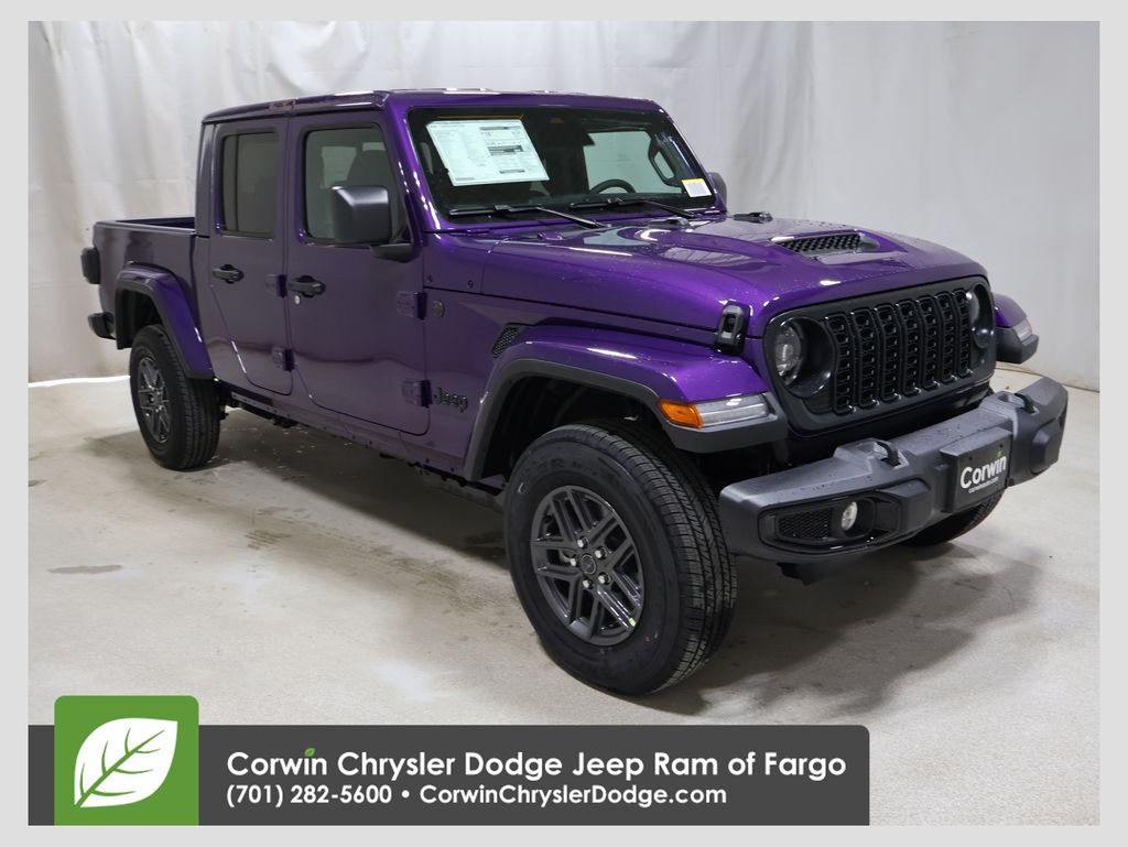 2026 Jeep Gladiator Sport S Auto's photo
