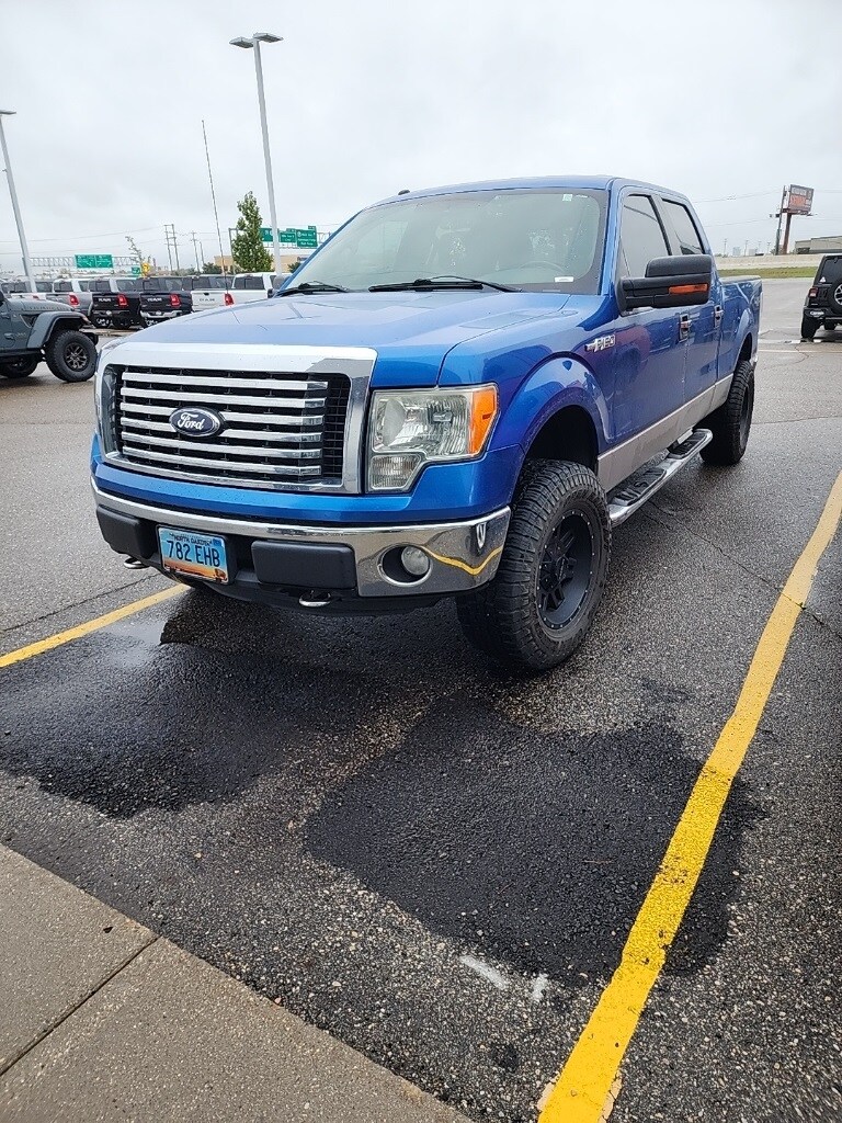 2012 Ford F-150 XLT photo 2