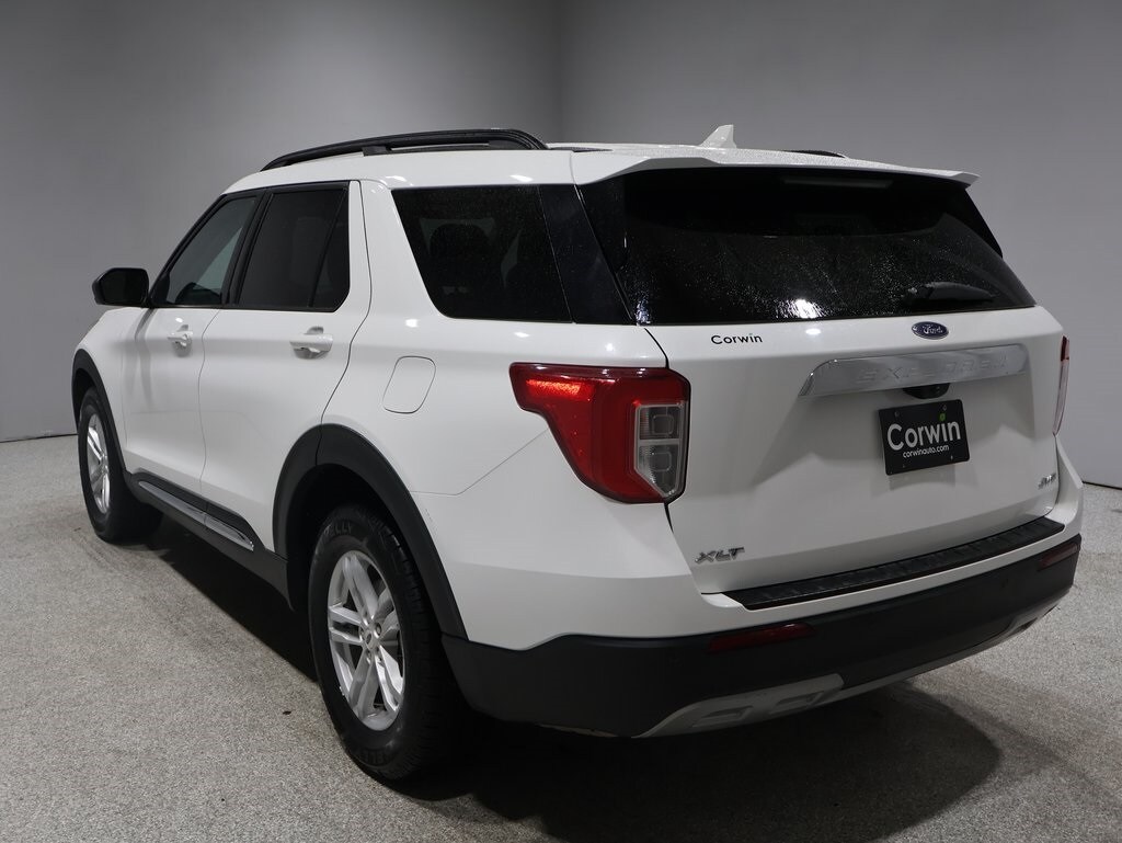 2024 Ford Explorer XLT photo 3