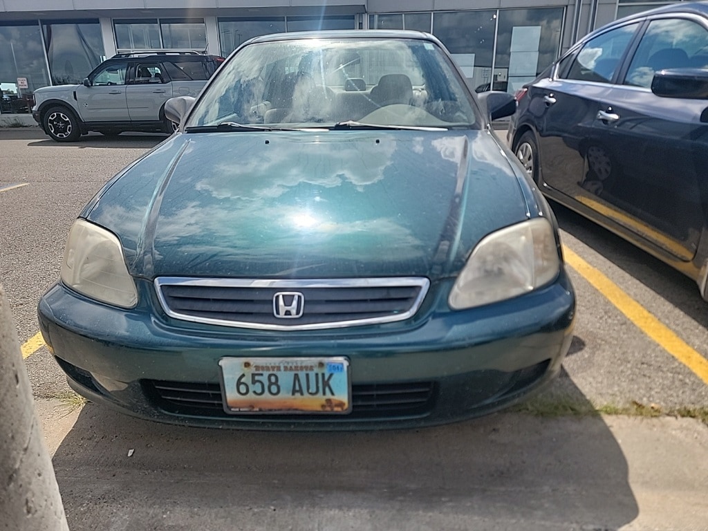 Used 1999 Honda Civic LX with VIN 2HGEJ6670XH546380 for sale in Fargo, ND