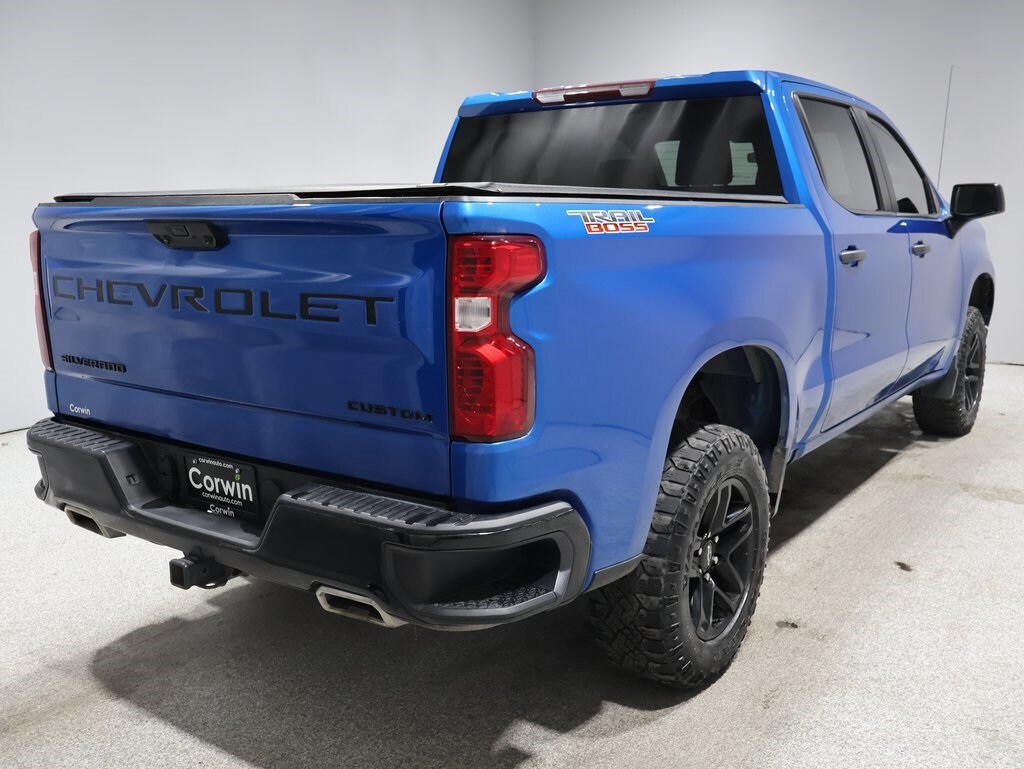 2023 Chevrolet Silverado 1500 Custom Trail Boss photo 2