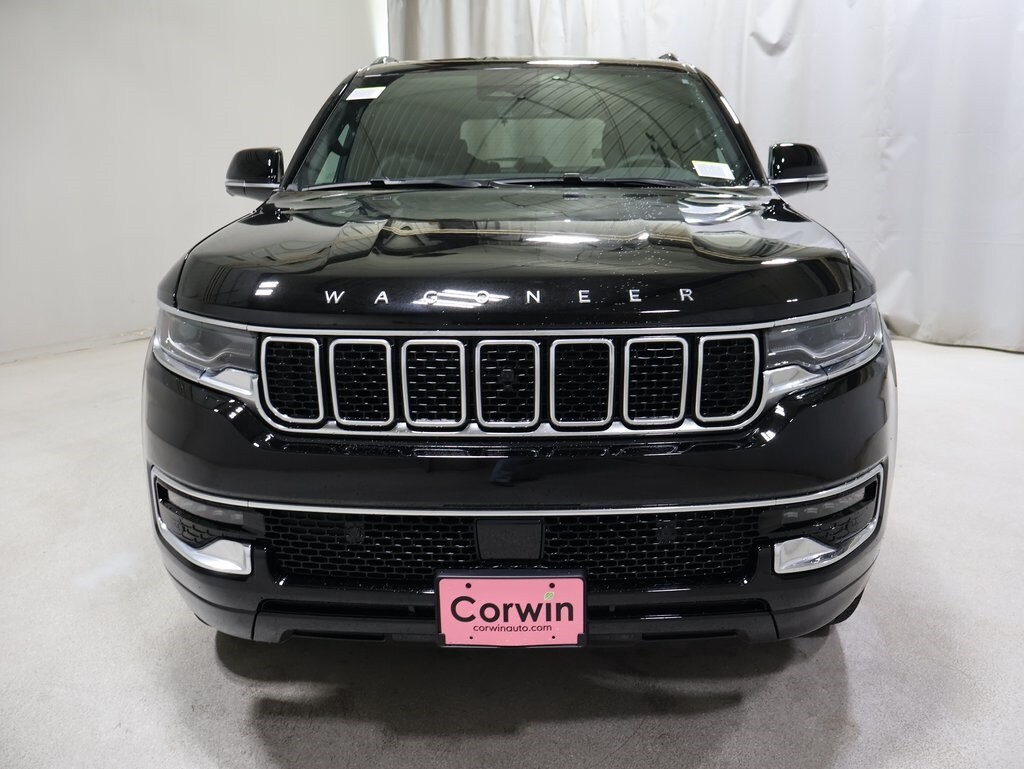 2025 Jeep Wagoneer Limited photo 2