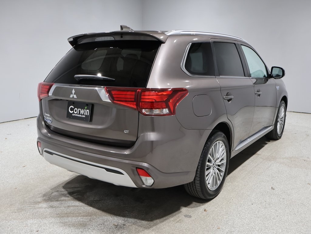 2022 Mitsubishi Outlander PHEV GT photo 2