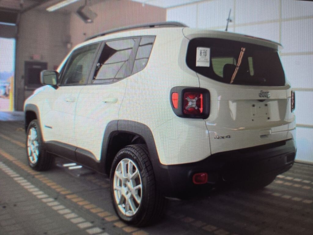 Used 2023 Jeep Renegade Latitude SUV