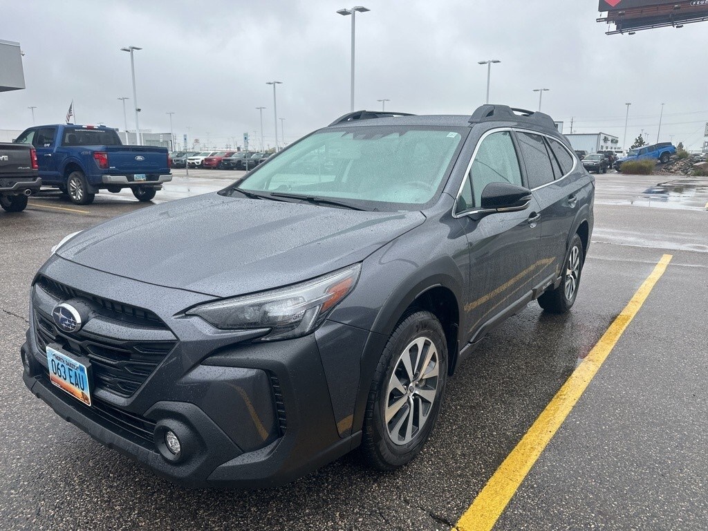 2023 Subaru Outback Premium photo 3