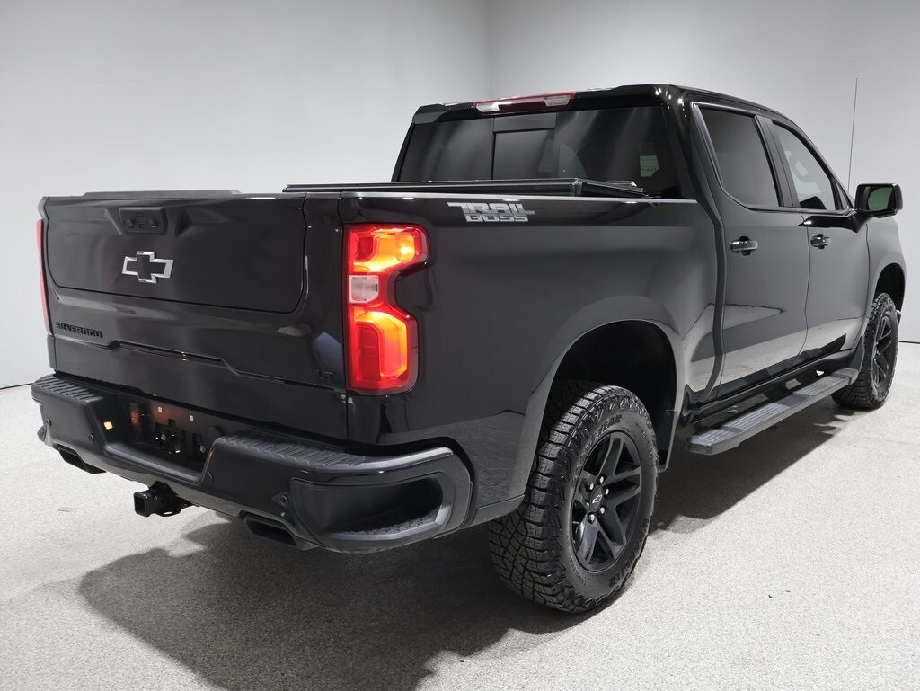 2024 Chevrolet Silverado 1500 LT Trail Boss photo 2