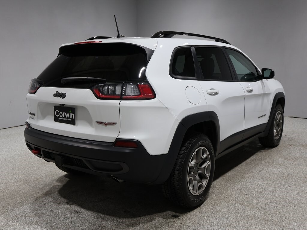 2022 Jeep Cherokee Trailhawk photo 2
