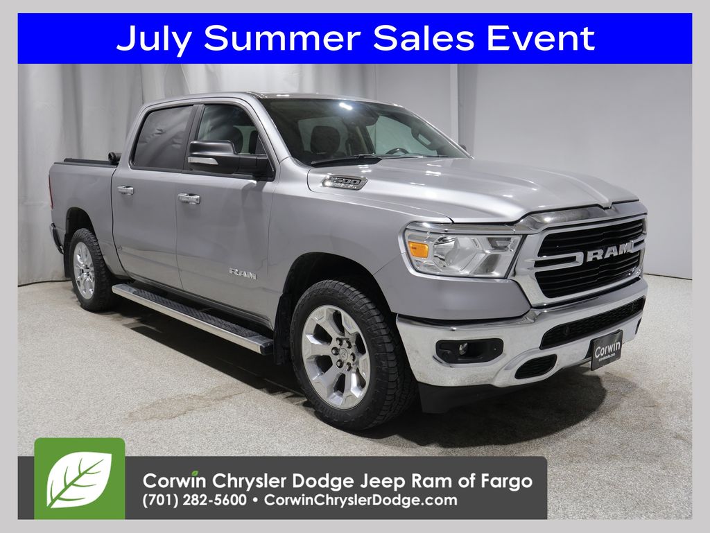 2020 RAM 1500 Big Horn/Lone Star 4x4 Crew Cab 5'7's photo